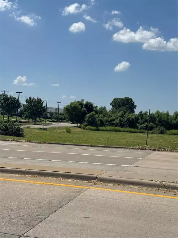 Desoto, TX 75115,1000 E Danieldale Road