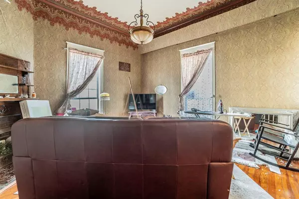 Paris, TX 75460,540 12th Street SE