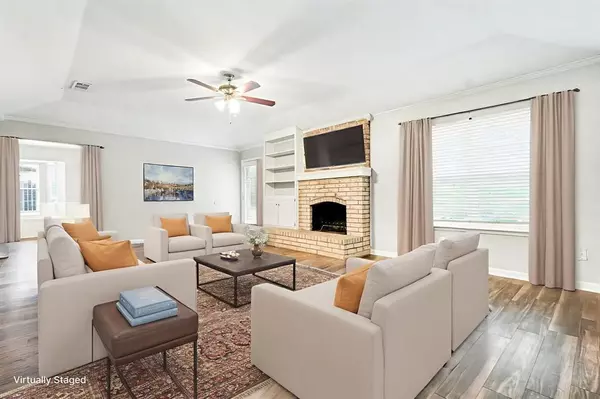 Bedford, TX 76021,2424 Meadow Creek