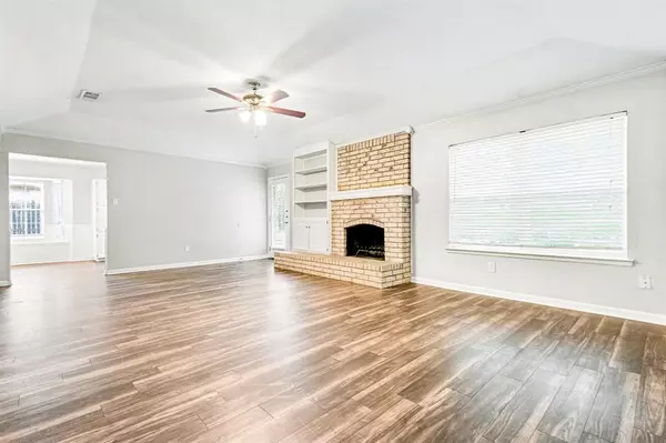 Bedford, TX 76021,2424 Meadow Creek