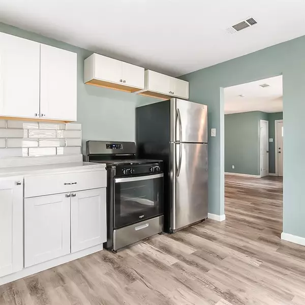 Dallas, TX 75211,1104 S Gilpin Avenue