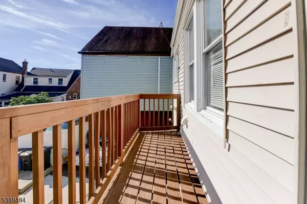 Belleville Twp., NJ 07109,20 Heckel St