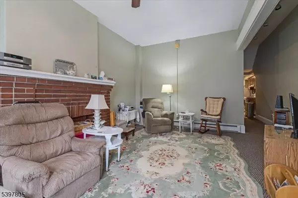 Phillipsburg Town, NJ 08865,99 S Main St