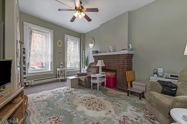 Phillipsburg Town, NJ 08865,99 S Main St