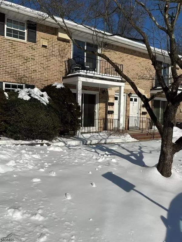 Morristown Town, NJ 07960,320 South Street 13E #E