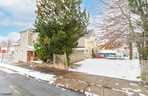 Paterson City, NJ 07501,16 Murray Ave