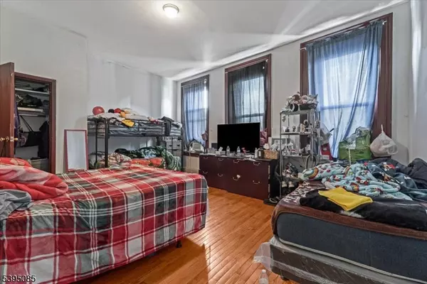 Plainfield City, NJ 07060,146 North Ave