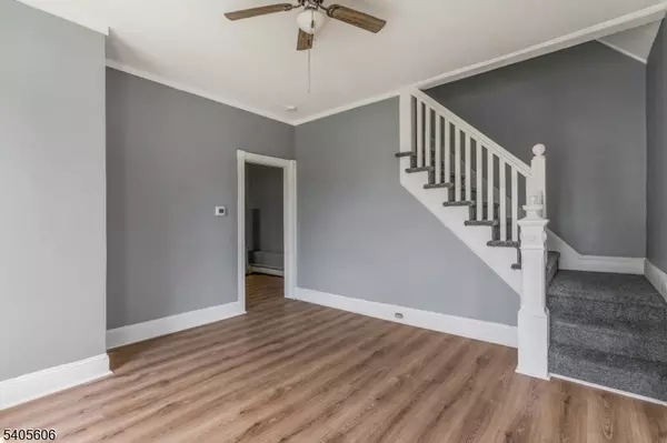 Phillipsburg Town, NJ 08865,11 Hudson St