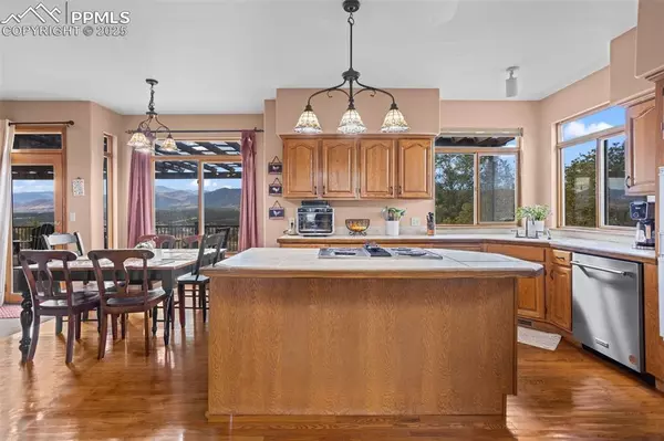 Colorado Springs, CO 80921,125 Mission Hill WAY