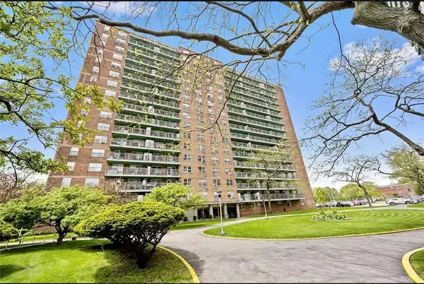 Brooklyn, NY 11214,1935 Shore Pkwy #1F