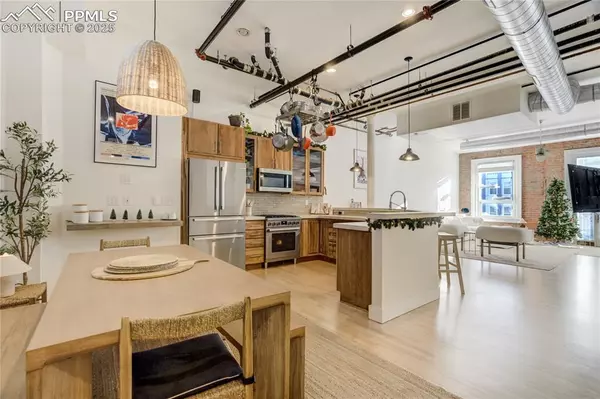 Colorado Springs, CO 80903,101 N Tejon ST #330