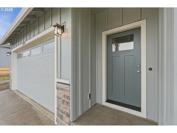 1552 NW Tracy ST, Mc Minnville, OR 97128