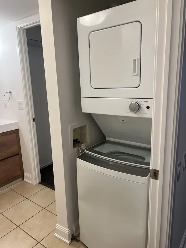 2191 Yonge ST #803, Toronto C10, ON M4S 3H8