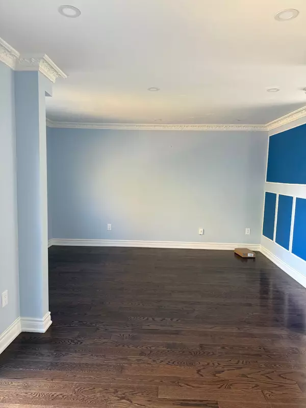 Ajax, ON L1T 2J9,82 Chatfield DR