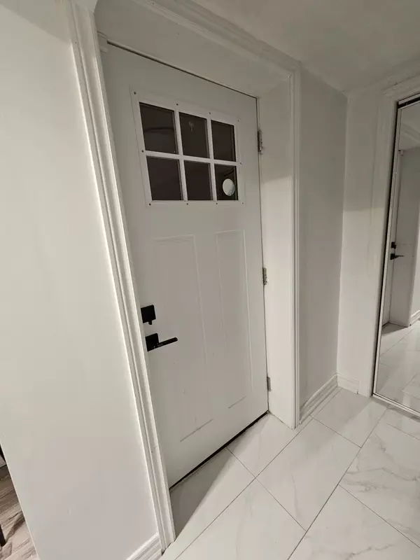 Toronto E10, ON M1C 3P4,106 East AVE #Basement