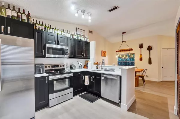 Pembroke Pines, FL 33029,895 SW 180th Ter