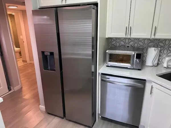 Margate, FL 33063,7705 NW 5th Ct #101