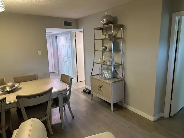 Margate, FL 33063,7705 NW 5th Ct #101