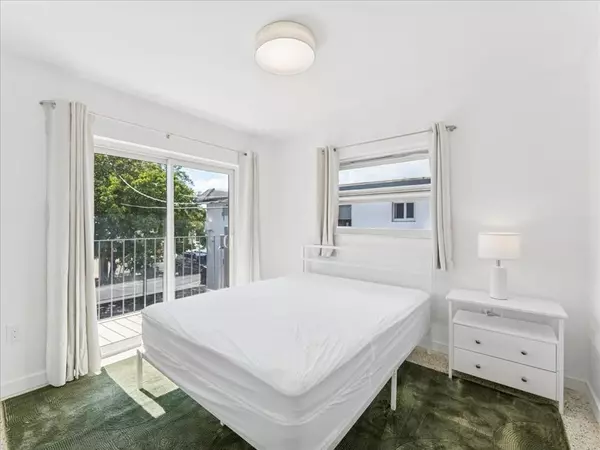 421 SW 9th St #3, Miami, FL 33130