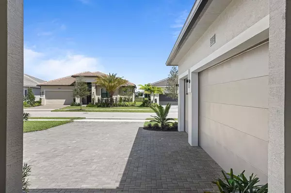 Westlake, FL 33470,5303 SAINT ARMANDS WAY