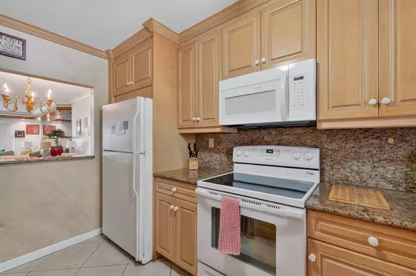 Fort Lauderdale, FL 33316,1617 SE 15th St