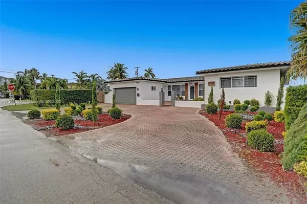 North Miami Beach, FL 33160,3101 NE 164th St