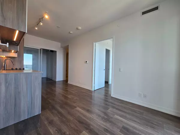 Vaughan, ON L4K 0J7,950 Portage Pkwy #2708