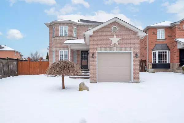 7 Drake DR, Barrie, ON L4N 8W3