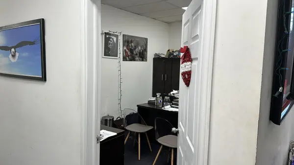 53 Bakersfield ST #Grd Flr, Toronto W05, ON M3J 1Z4