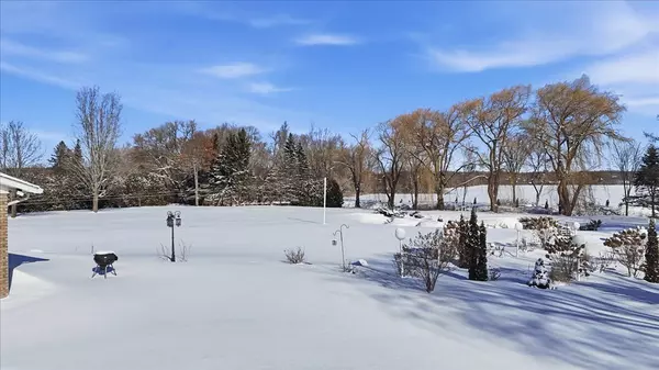 Carp - Huntley Ward, ON K0A 1L0,3382 Carp RD