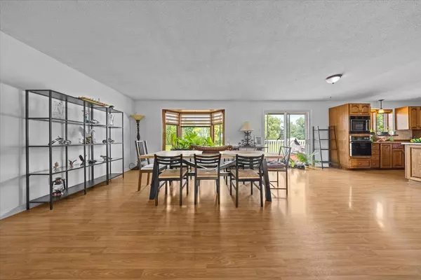 Carp - Huntley Ward, ON K0A 1L0,3382 Carp RD