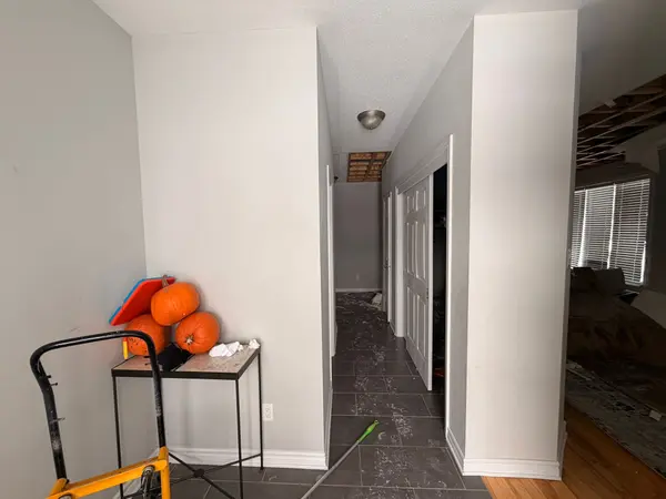 Orleans - Cumberland And Area, ON K4A 0K7,300 Fairlakes WAY