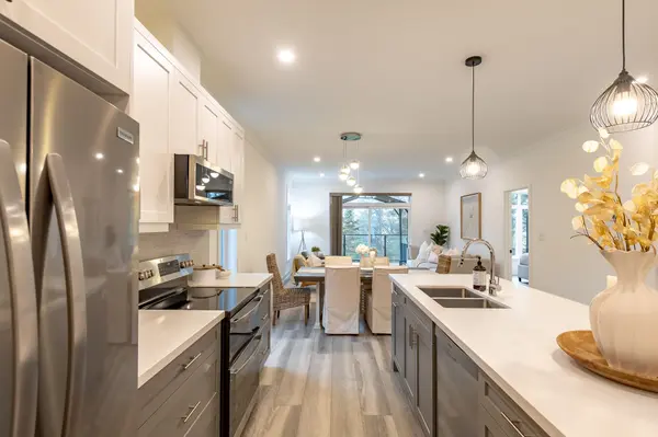 Huntsville, ON P1H 0G4,37 Jack ST