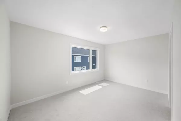 Stittsville - Munster - Richmond, ON K0A 2Z0,948 Seagrave LN