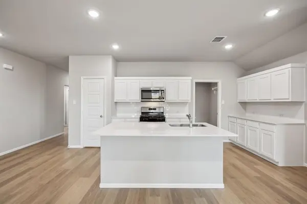 Lavon, TX 75166,932 Pebble Wend Drive