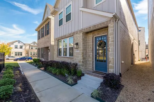 North Richland Hills, TX 76180,4325 Henderson Avenue