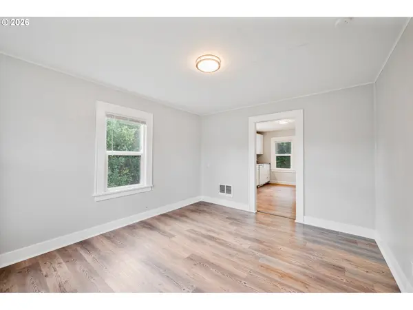 Longview, WA 98632,2103 36TH AVE