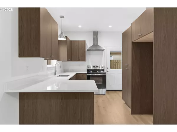 Eugene, OR 97402,5592 BURNETT AVE #B