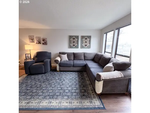 Baker City, OR 97814,3145 E ST