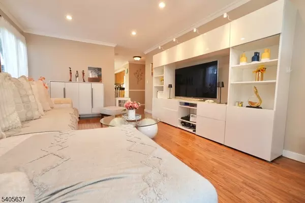 Belleville Twp., NJ 07109,78 Jannarone St Unit B #B