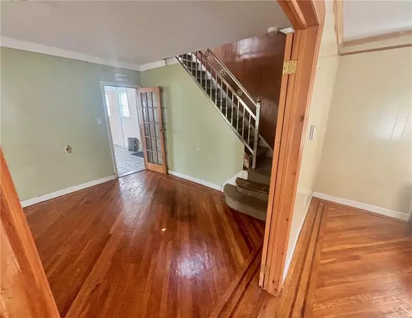 Jamaica, NY 11422,13515 243th ST