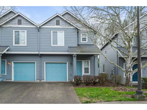 810 E 9TH ST #B8, Newberg, OR 97132