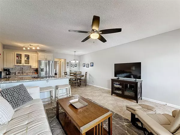 800 SW 11th Ave #12, Hallandale Beach, FL 33009