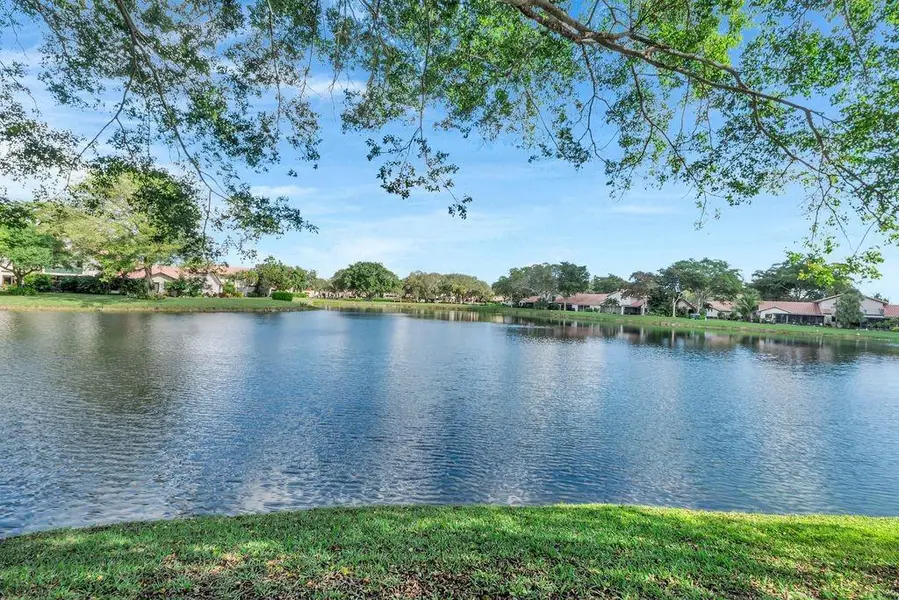 3143 Deer Creek Lake Shore Dr #3143, Deerfield Beach, FL 33442