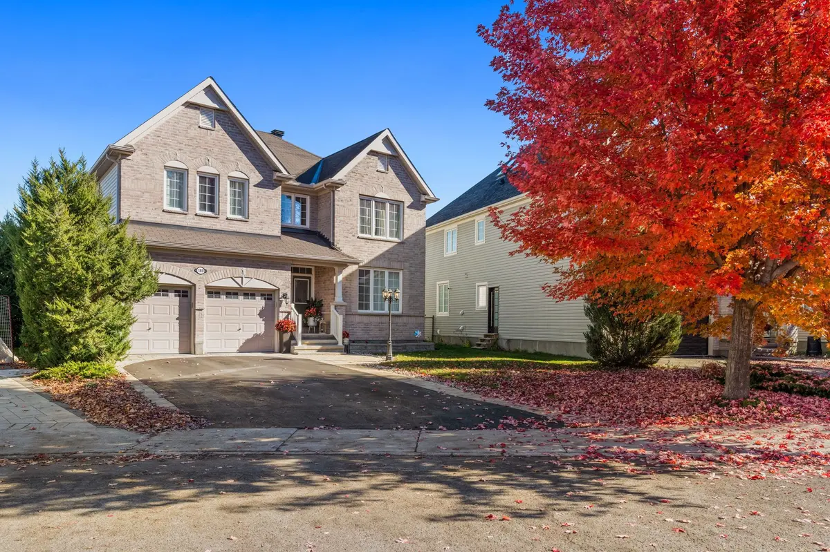 Barrhaven, ON K2J 5S8,180 Sunita CRES