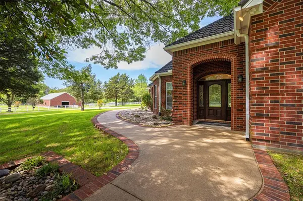 Athens, TX 75751,4390 Stonebridge