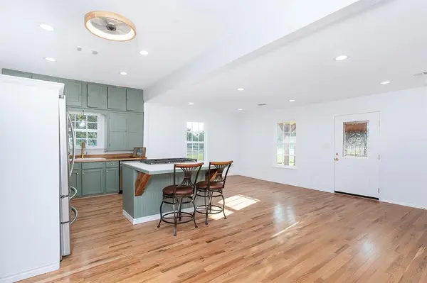 Brady, TX 76825,1709 S Blackburn Street