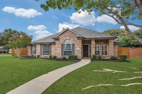 Plano, TX 75025,2449 Elm Leaf Lane