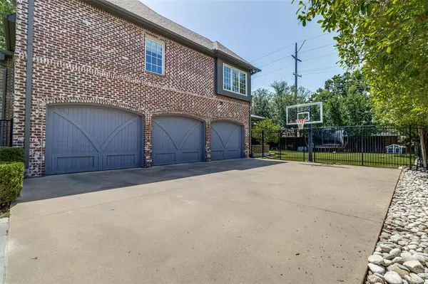 University Park, TX 75225,3829 Stanford Avenue