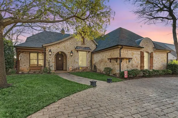 Bridgeport, TX 76426,2208 Fair Oaks Drive